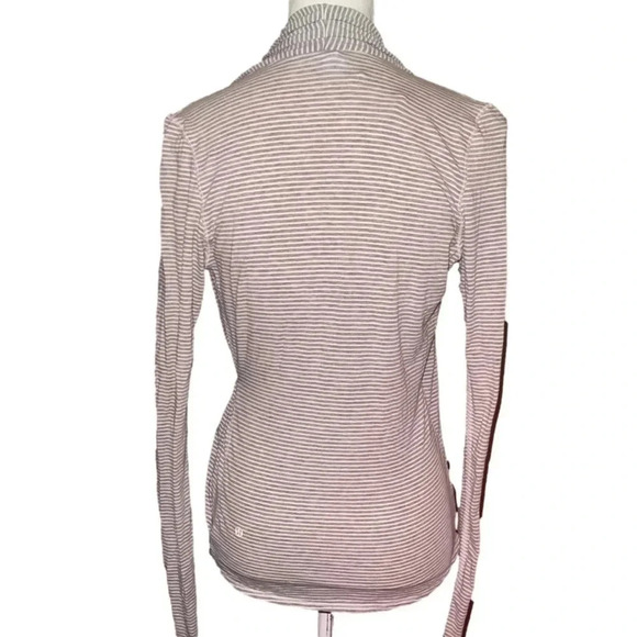 206 Lululemon radiant long sleeve top - Picture 2 of 4